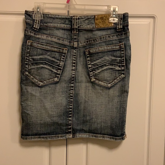 Denim Mini - Picture 2 of 2